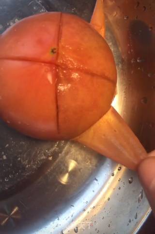 Tomato Sesame Crisp recipe