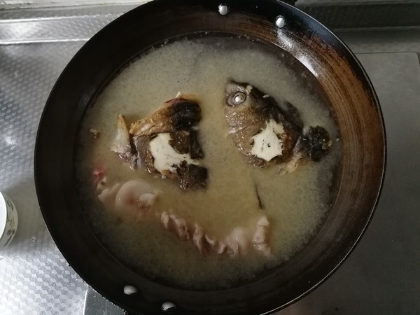 Fish Head Tofu Soup recipe