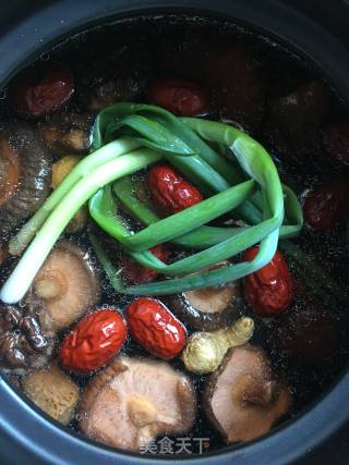 Double Mushroom Black Chicken Soup recipe