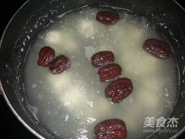 Longan, Yam and Red Date Soup recipe