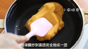 Universal Golden Sand Custard Filling (necessary for Liuxin Mooncakes) recipe