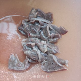 Wolfberry Head Pork Liver Soup recipe