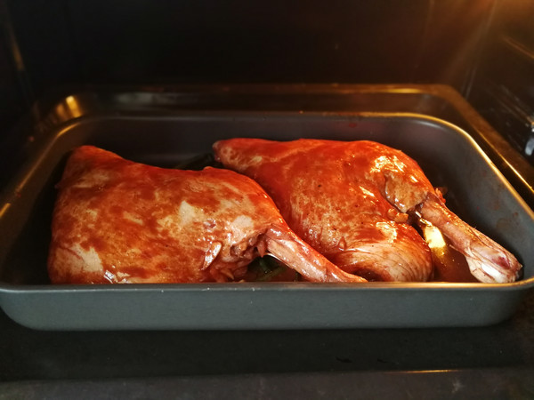 Roasted Duck Leg with Southern Milk Honey Sauce recipe