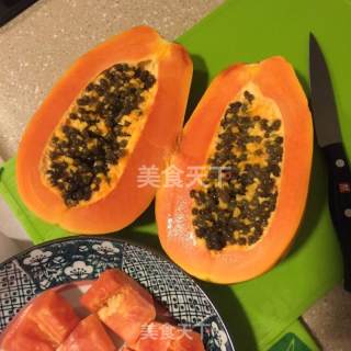 Milk Papaya Stewed Tremella recipe