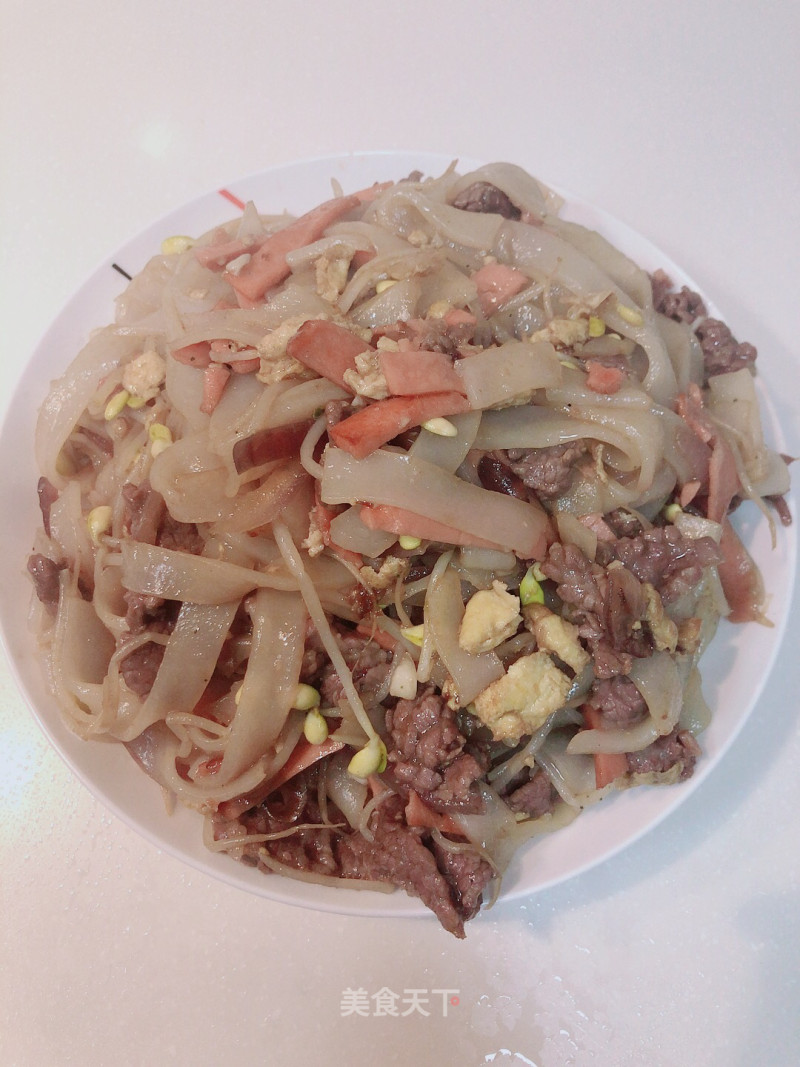 Stir-fried Beef Hor Fun recipe