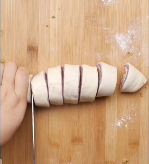 Purple Sweet Potato Floss Hand Cake recipe