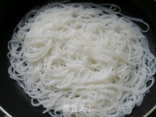 Stir-fried Rice Noodles recipe