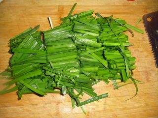 Stir-fried Leek with Emu Egg recipe