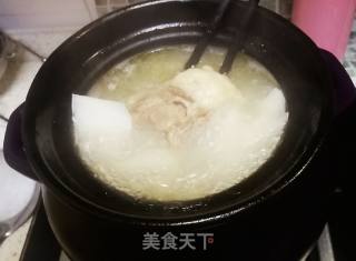 Lamb Scorpion Stewed Radish in Clear Soup recipe