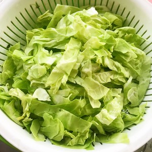 Stir-fried Cabbage with Tomatoes recipe