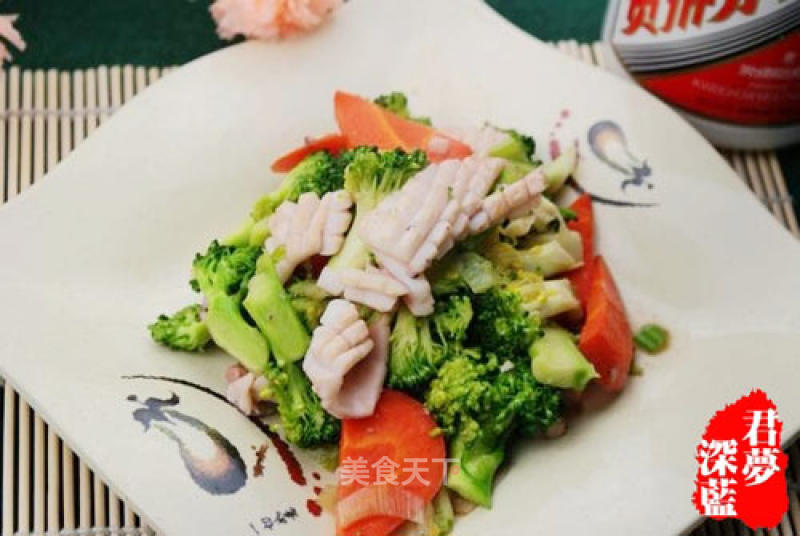 Anti-aging Delicacy ---fried Squid with Broccoli recipe