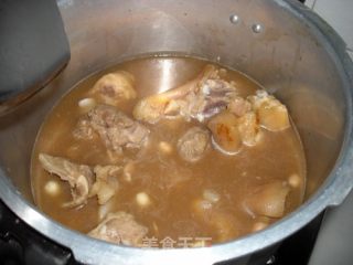 Pork Hand Peanut Pot recipe