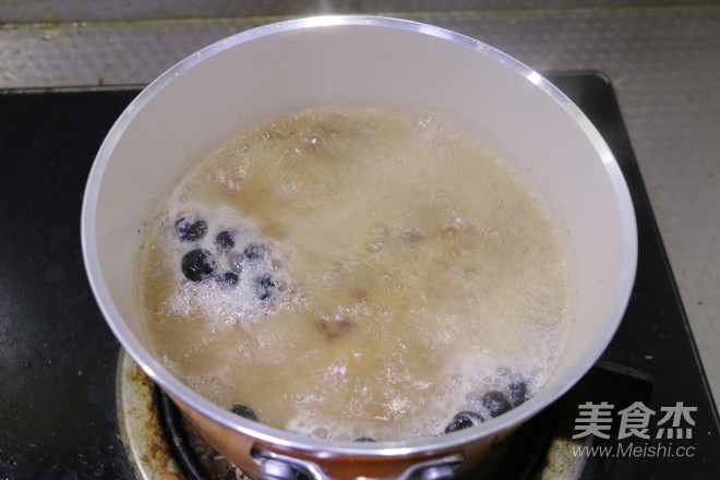 Blueberry Sago Honey Soy Milk Tea recipe