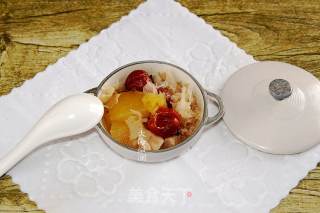 Tremella and Hawthorn Soup recipe