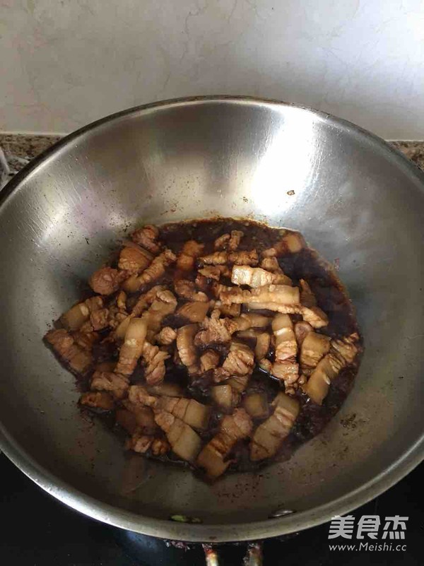 Braised Noodles in Iron Wok recipe