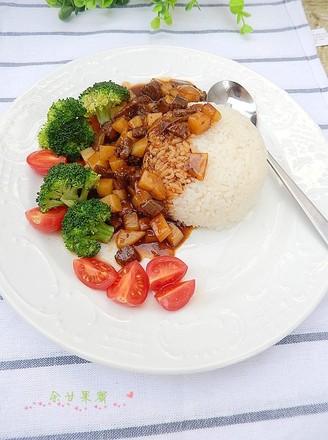 Black Pepper Beef Rice Bowl