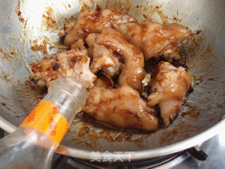 Braised Pork Trotters with Sauce recipe