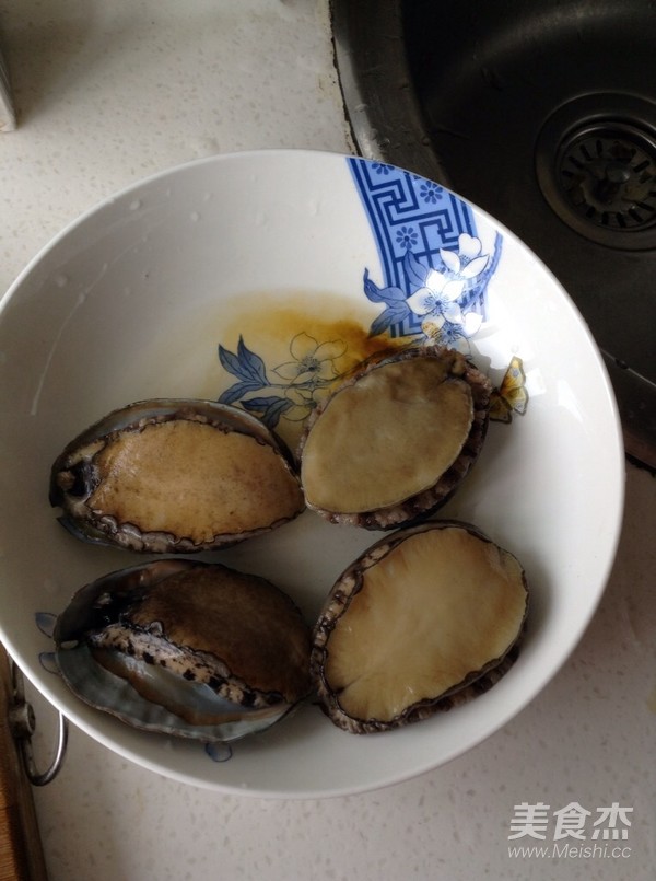 Steamed Abalone with Garlic Vermicelli recipe