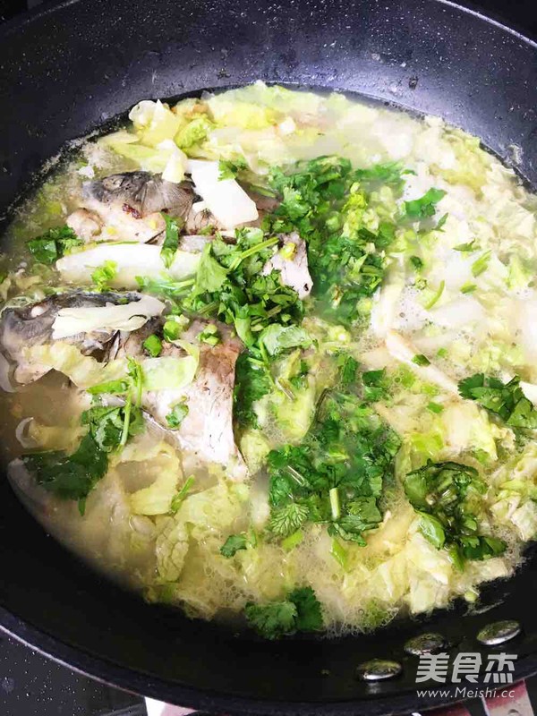 Cabbage Crucian Fish Soup recipe