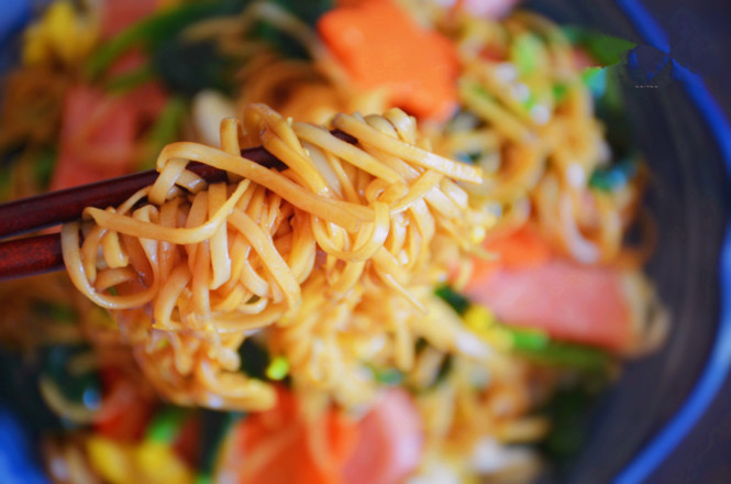 Fried Noodles with Ham recipe