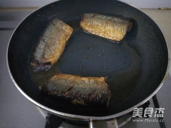 Pan-fried Saury recipe