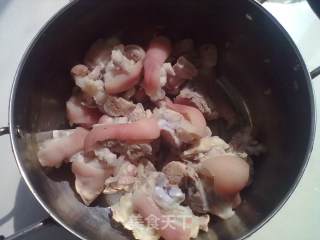 Soy Pork Trotters in Clay Pot recipe