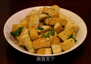 #trust之美# Fried Tofu with Cumin and Green Garlic recipe