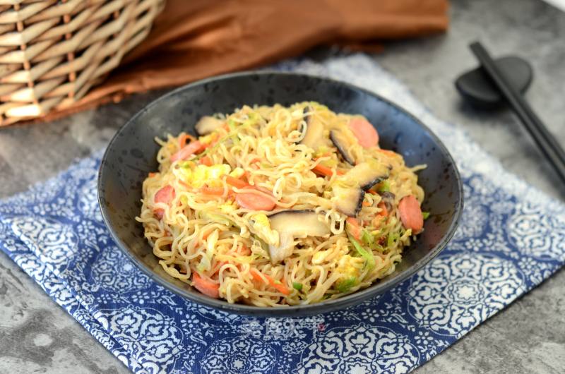 Assorted Fried Rice Noodles recipe