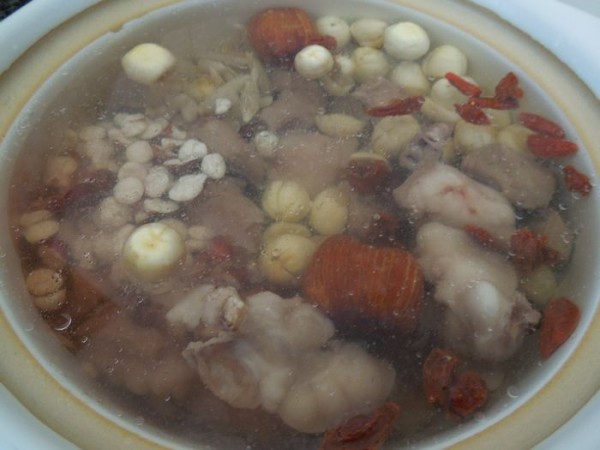 Ophiopogon and Gorgon Stewed Pig Heart Soup recipe