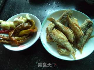 Spicy and Sour Fish with Garlic Slices recipe