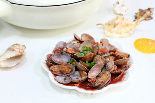 Stir-fried Clam with Red Grain recipe