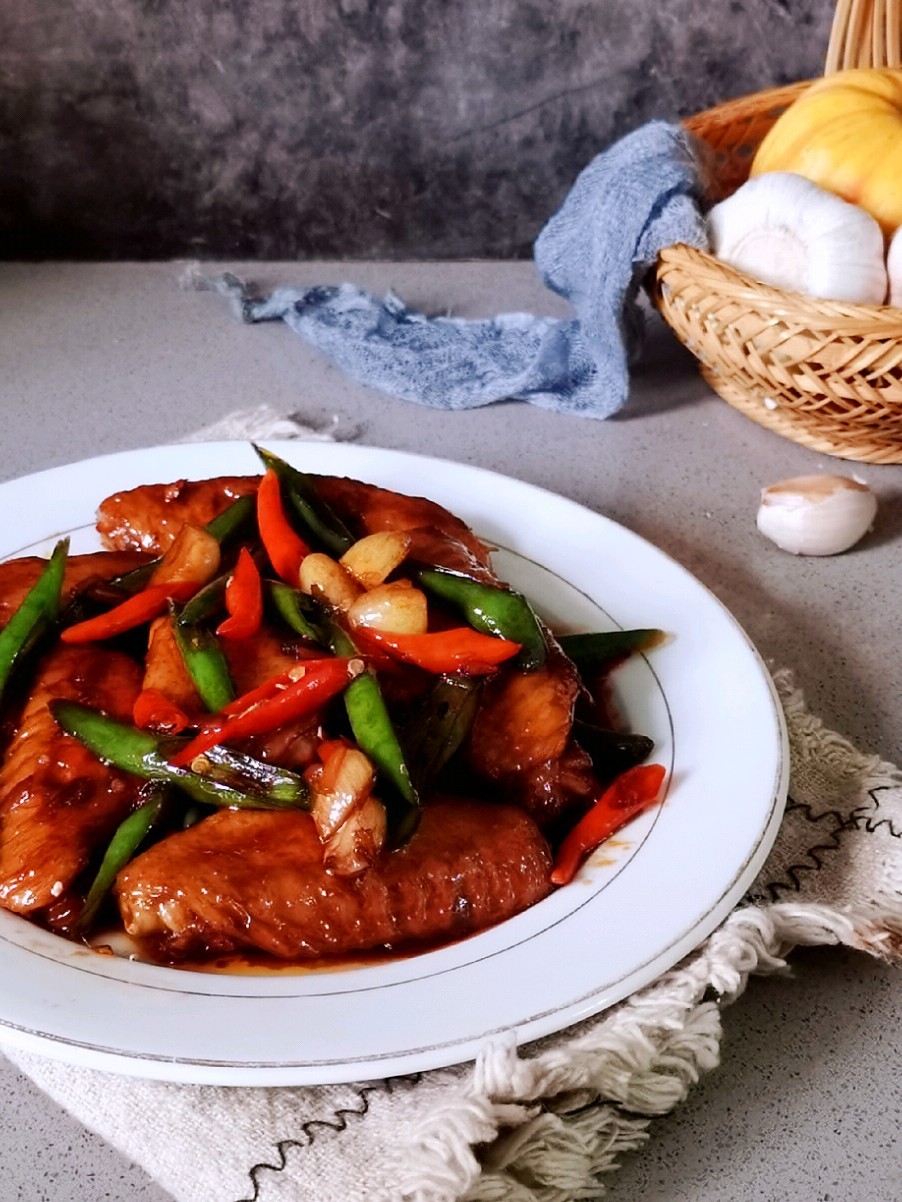 Braised Chicken Wings with Rich Sauce, Delicious Enough to Lick Your Fingers recipe