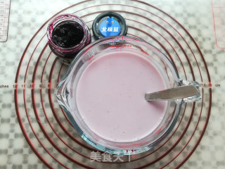 Cereal Smoothie with Blueberry Sauce recipe
