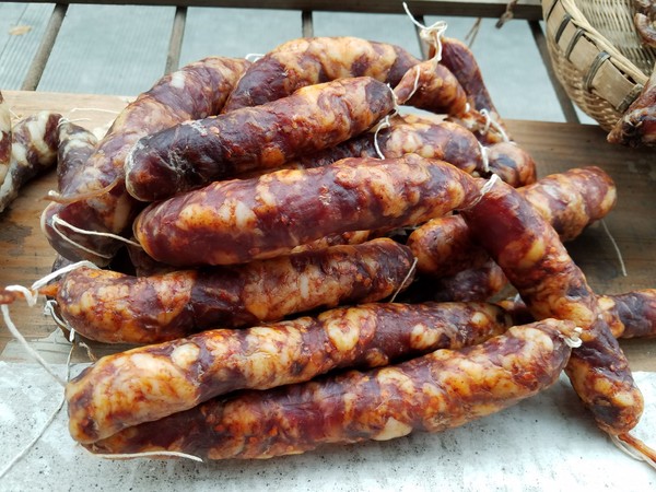 Learn How to Make Sichuan-style Sausages, Simple and Delicious recipe