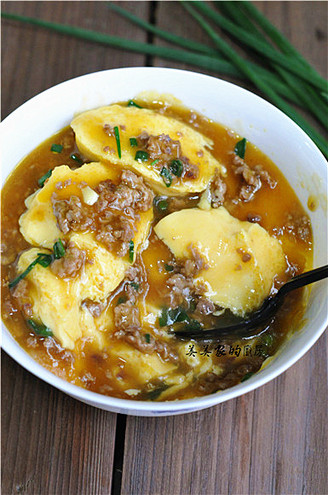 Steamed Eggs with Minced Meat Tenderer Than Pudding recipe