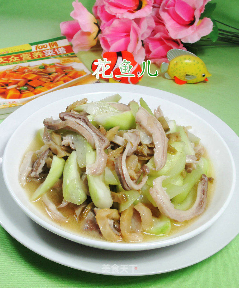 Stir-fried Long Melon with Shredded Mustard Pork Belly recipe