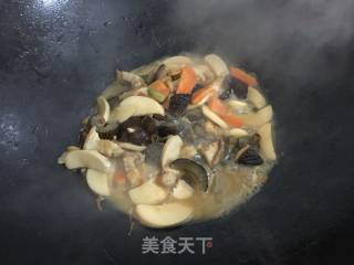 Braised Sea Cucumber with Pleurotus Eryngii recipe