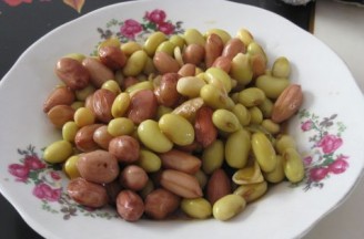 Peanuts Mixed with Green Beans recipe