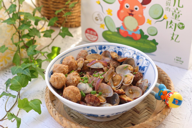 Fried Clams with Meatballs recipe