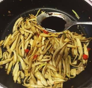 Spicy Shredded King Pleurotus recipe
