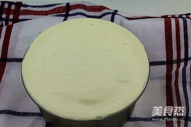 Yogurt Strawberry Mousse recipe