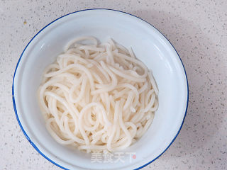 A Good Way to Make A Good Taste [udon Noodles with Stir-fried Vegetables and Soy Sauce] recipe