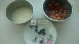 Longan and Lotus Seed Eight-treasure Porridge recipe