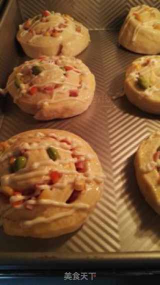 Ham and Vegetable Bread-winners of Lezhong Colorful Summer Baking Competition recipe