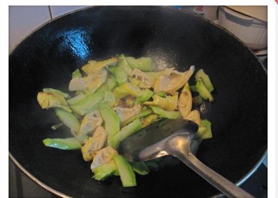 Stir-fried Rice Cake with Broccoli Peduncle recipe