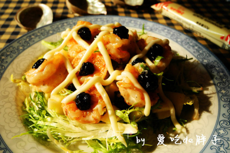 Blueberry Shrimp Salad