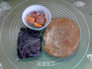 Chestnut Ham Mooncakes recipe