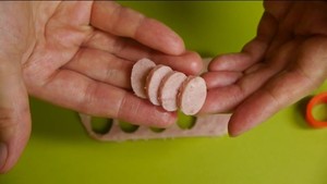 Spam Sushi Masubi Luncheon Meat and Sweet Egg Sushi by あっ, 之想グルメだ! recipe