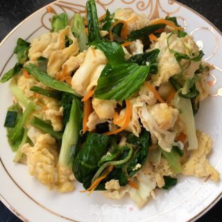 Fried Goose Eggs with Bitter Chrysanthemum recipe