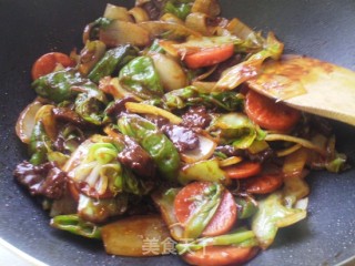 Xinjiang Beef Fried Noodles recipe